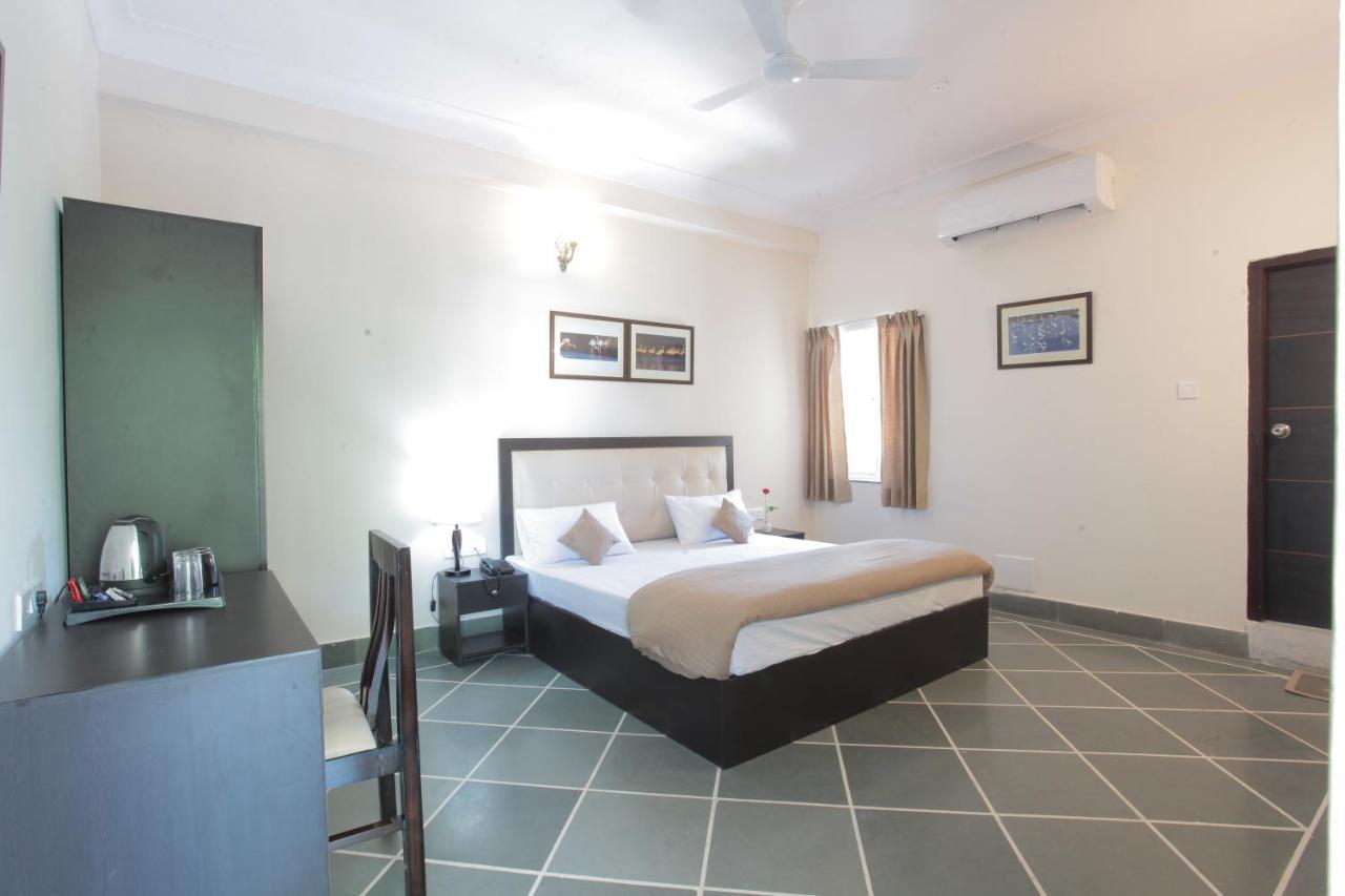 Bed and breakfast Mimosa Udaipur Extérieur photo