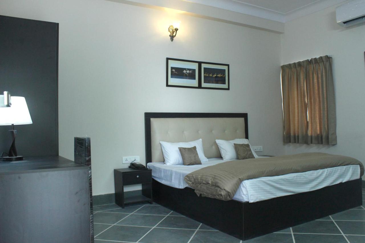 Bed and breakfast Mimosa Udaipur Extérieur photo